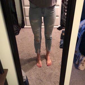 Ripped, high waisted, skinny, light jeans